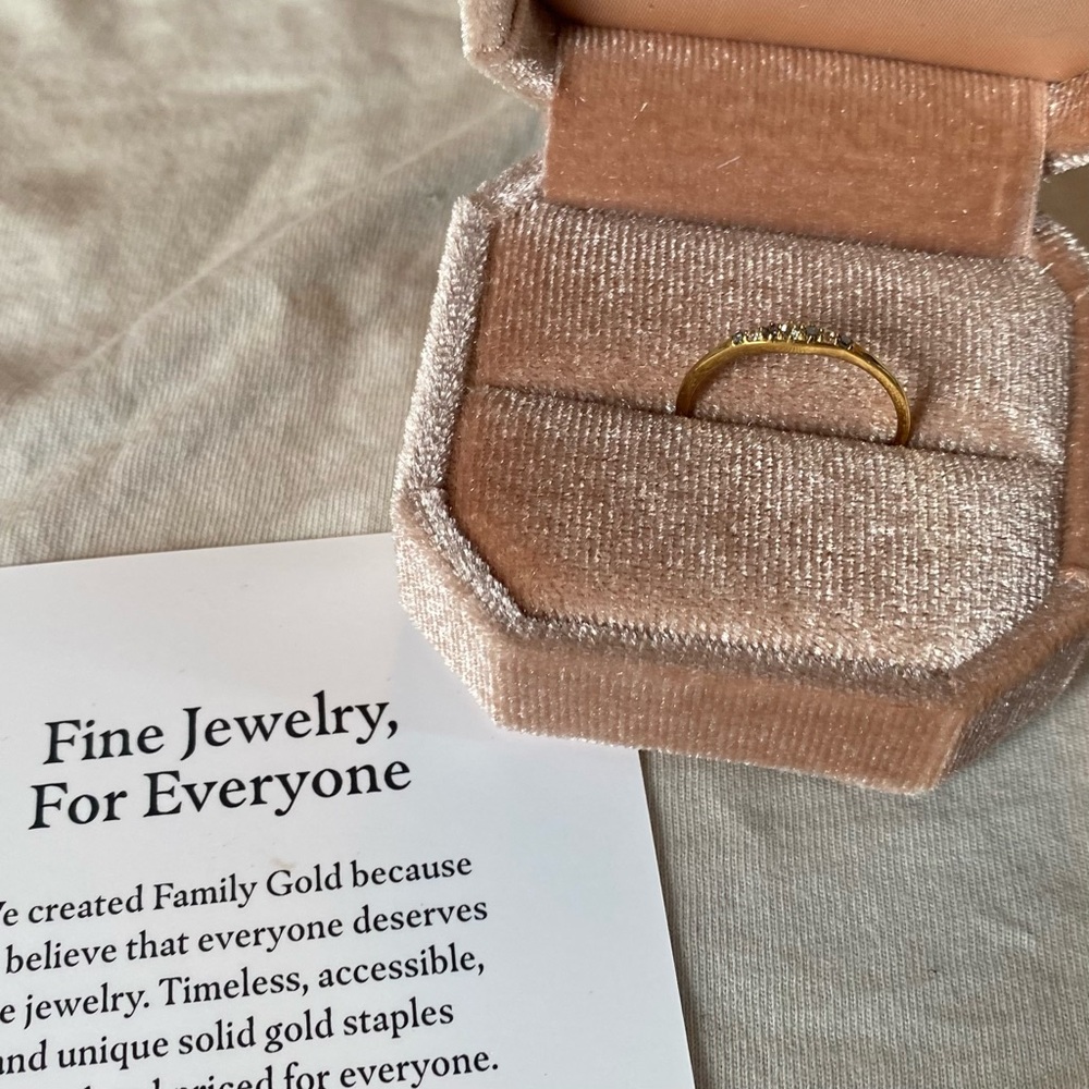 9k gold diamond and sapphire ring size 8